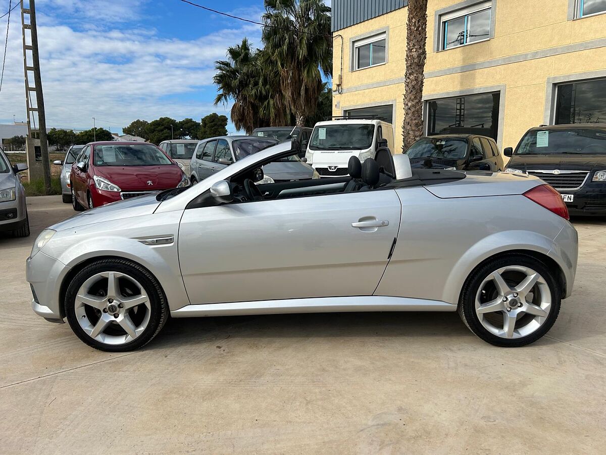 OPEL TIGRA COSMO CONVERTIBLE 1.4 AUTO SPANISH LHD IN SPAIN ONLY 45000 MILES 2005